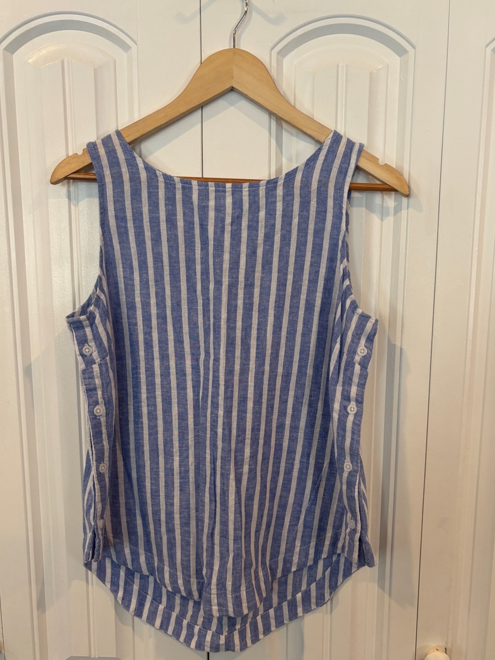 Beachlunchlounge blue and white stripe linen blend tank top size small